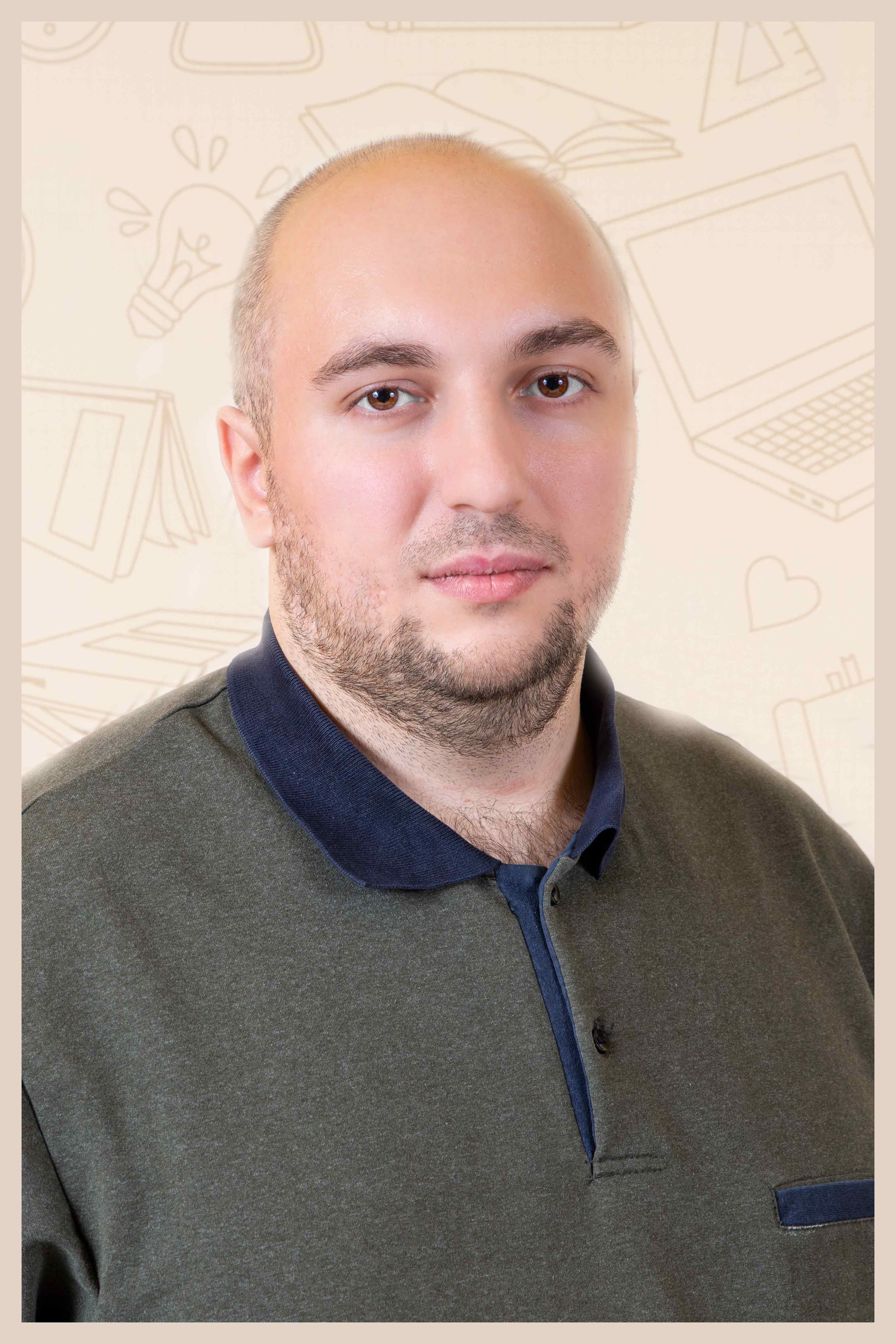 Попов Александр Александрович.